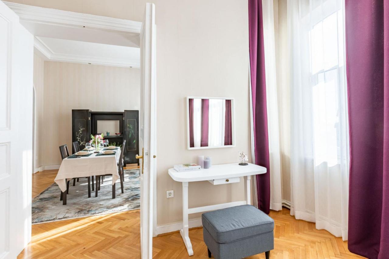 Historical Flat With A Lovely Sea View In Beyoglu Istanbul Exterior foto