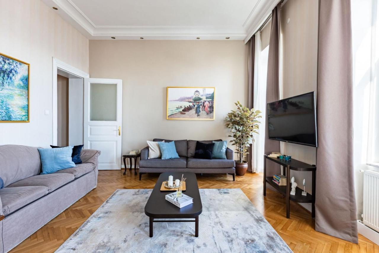 Historical Flat With A Lovely Sea View In Beyoglu Istanbul Exterior foto